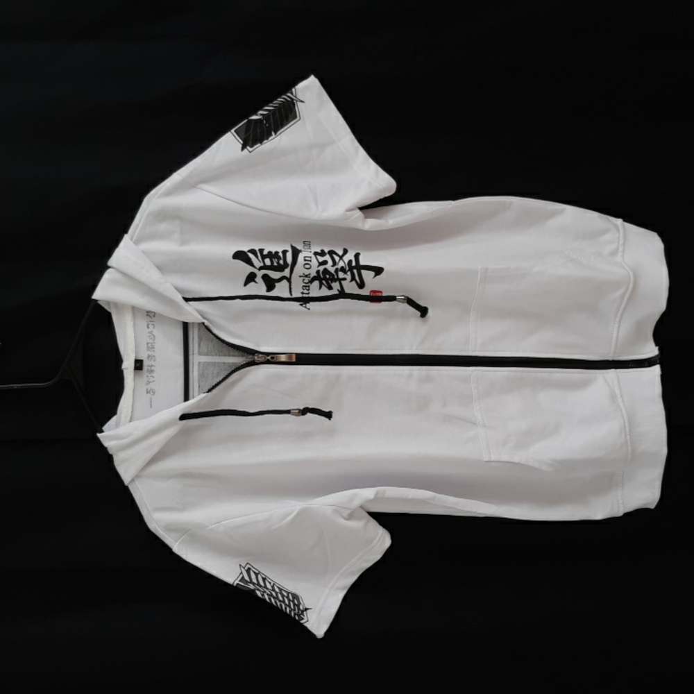 Attack on Titan XL White & Black Zippered Hoodie